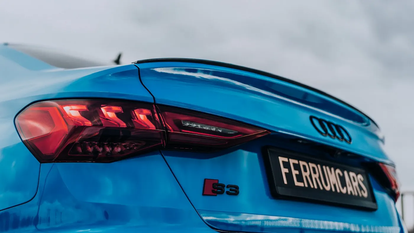 Tył Audi S3 z tablicą Ferrum Cars